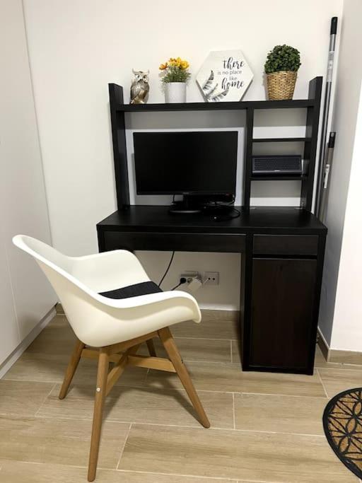 דירות ליסבון Artistic Digital Getaway - Patio & Great Location! מראה חיצוני תמונה