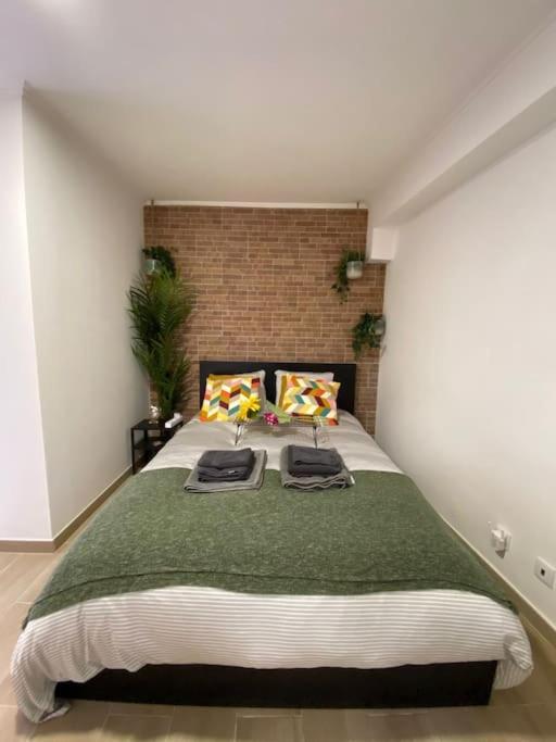 דירות ליסבון Artistic Digital Getaway - Patio & Great Location! מראה חיצוני תמונה