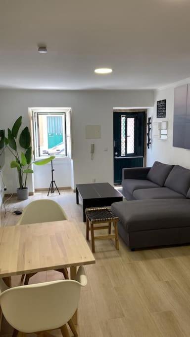 דירות ליסבון Artistic Digital Getaway - Patio & Great Location! מראה חיצוני תמונה